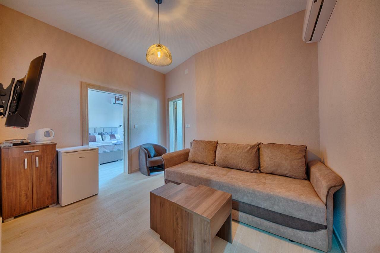 Apart Hotel Xxl Lux Dobra Voda Εξωτερικό φωτογραφία